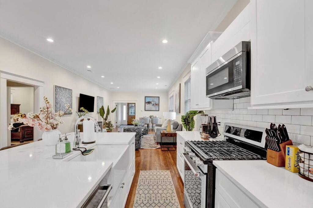The Victorian - Elegant 3Br Home Near Overton Мемфис Екстериор снимка