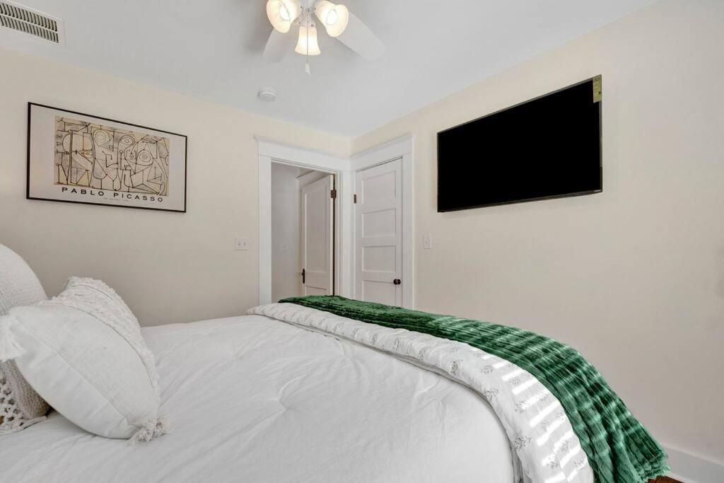 The Victorian - Elegant 3Br Home Near Overton Мемфис Екстериор снимка