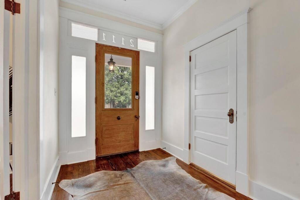 The Victorian - Elegant 3Br Home Near Overton Мемфис Екстериор снимка