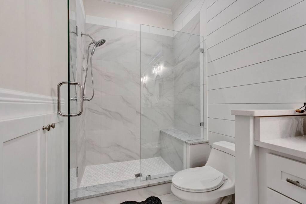 The Victorian - Elegant 3Br Home Near Overton Мемфис Екстериор снимка