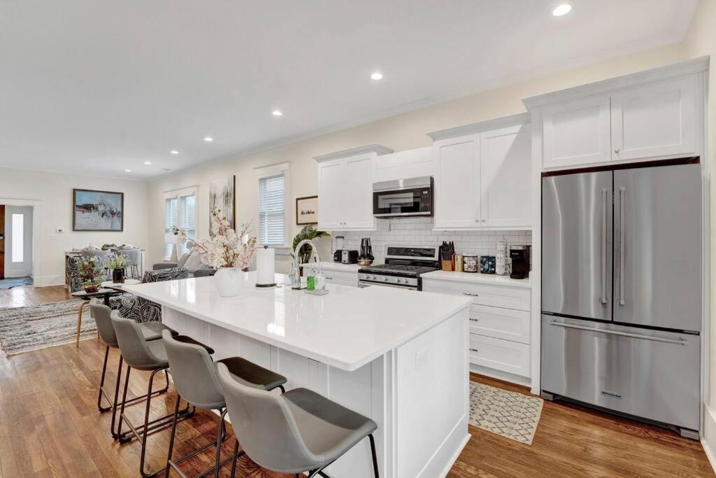 The Victorian - Elegant 3Br Home Near Overton Мемфис Екстериор снимка